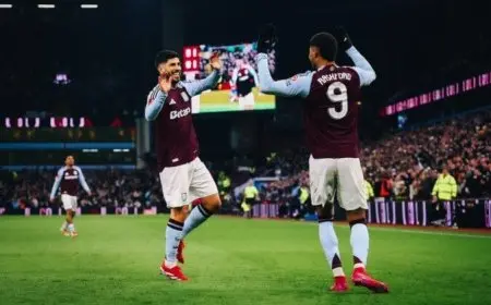 أستون فيلا يستقبل توتنهام في بداية الجولة 37 من الدوري الإنجليزي اليوم