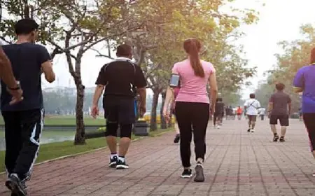 دراسة: المشى اليومى يخفض خطر الإصابة بـ 13 نوعا من السرطان
