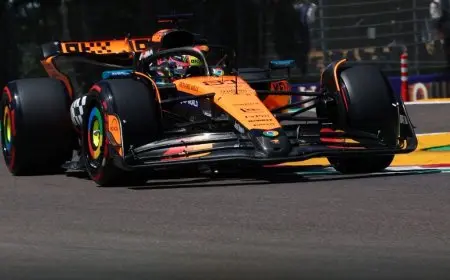 مكلارين يتألق في التجارب الحرة لسباق إيمولا في الفورمولا 1