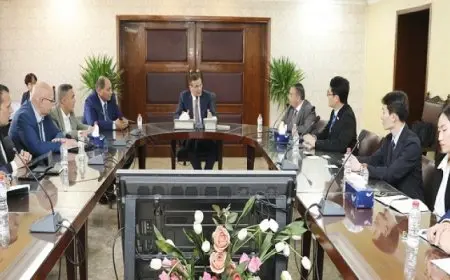 وزير الزراعة يبحث مع كبرى الشركات الكورية الاستثمار فى مجال إنتاج لقاحات الدواجن فى مصر