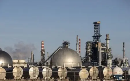 الصين تتصدر قائمة أكبر المشترٍين للنفط الكندى فى ظل توترات التجارة