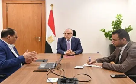 وزير الرى يتابع حالة مجرى نهر النيل ومجهودات إزالة التعديات عليه