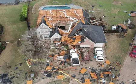 إعصار يقتل 5 فى مدينة سانت لويس الأمريكية ويلحق أضرارًا بآلاف الأبنية