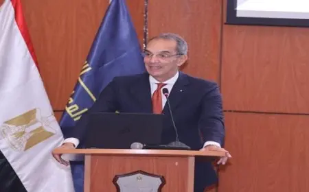 وزير الاتصالات : بناء القدرات الرقمية لـ30 ألف سيدة من خلال مبادرة قدوة. تك