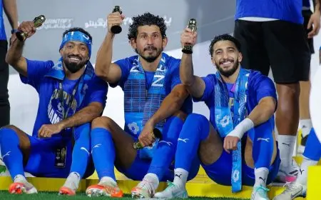 نيوم يحتفي بلقب وصعوده التاريخي إلى دوري روشن السعودي