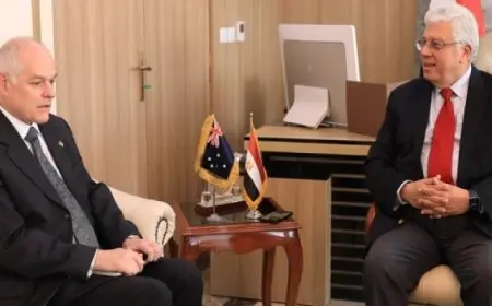 وزير التعليم العالى يبحث تعزيز التعاون مع سفير أستراليا بالقاهرة