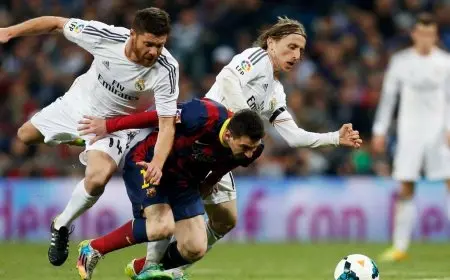 طلب عاجل من تشابي ألونسو لتحديد مصير زميله السابق مودريتش