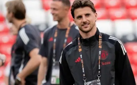 فرنانديز وماونت يتصدران التشكيلة المتوازنة ليونايتد ضد توتنهام