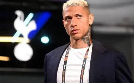 ريتشارليسون وسولانكي يقودان هجوم توتنهام في مواجهة مانشستر يونايتد