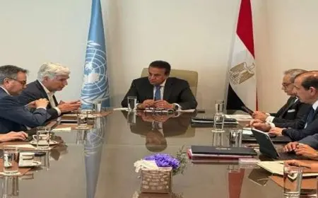 وزير الصحة يناقش آخر مستجدات ملفات التعاون المشترك مع ممثلى البنك الدولى