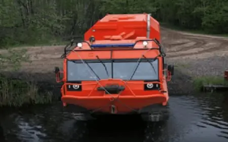 روسيا تختبر عربة برمائية مخصصة للمناطق القطبية