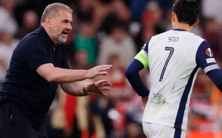 بوستيكوغلو جعل سون يبكي في 2015.. وأعاد له الابتسامة بعد 10 سنوات