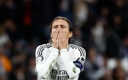 حقيقة إجبار مودريتش على مغادرة ريال مدريد والعروض السعودية