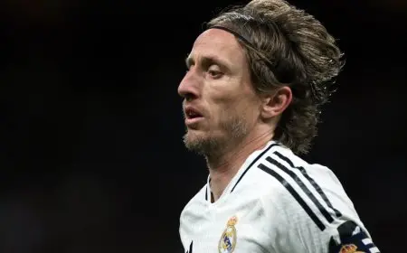 كيف كانت ردود فعل لاعبي ريال مدريد على وداع الأسطورة مودريتش؟