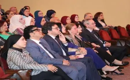 وزير الثقافة يشهد حفل فرقة أوبرا الإسكندرية ويشيد بالأداء الفنى