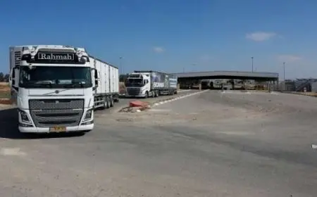 الجيش الإسرائيلى: 107 شاحنات مساعدات دخلت غزة الخميس