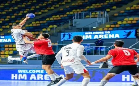 الأهلي يتوج بلقب كأس الكؤوس الإفريقية في اليد بعد الفوز على الزمالك