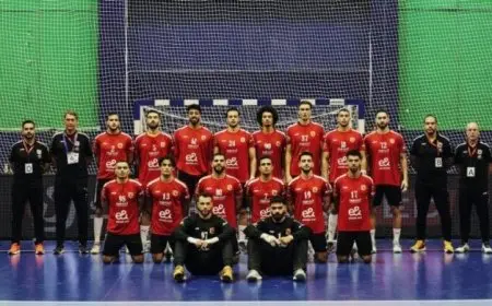 ست بطولات.. موسم تاريخي لكرة اليد في الأهلي بعد التتويج بكأس الكؤوس الإفريقية