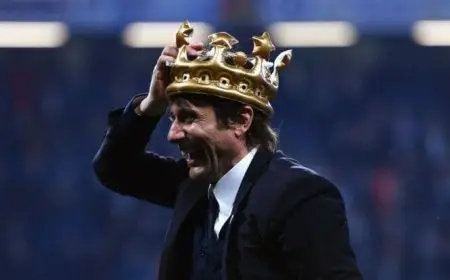 هل سيواصل كونتي تدريب نابولي بعد الفوز بلقب الدوري الإيطالي؟