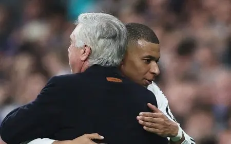 مبابي يودع أنشيلوتي “الرائع”: شرف كبير أن أكون تحت قيادتك