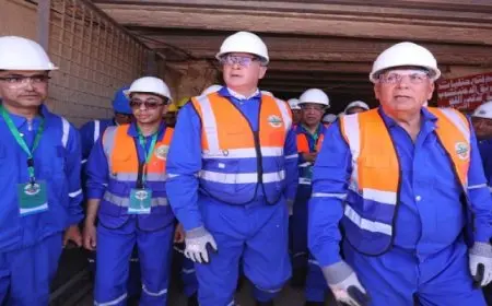 وزير البترول ومحافظ الوادى الجديد يتفقدان منجم فوسفات أبو طرطور