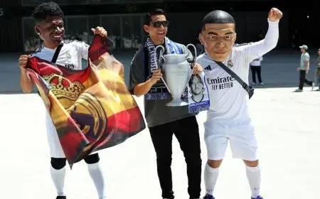 مبابي يتصدر قائمة الهدّافين.. وصلاح التهديد الوحيد له