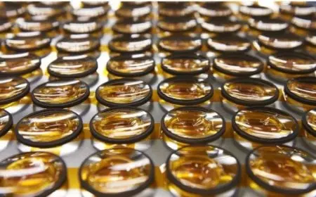 اختراع مذهل.. عدسات لاصقة تمنح مرتديها القدرة على الرؤية في الظلام