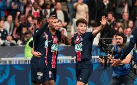 باريس سان جيرمان يتوج بكأس فرنسا بفوزه على ستاد ريمس بثلاثية نظيفة