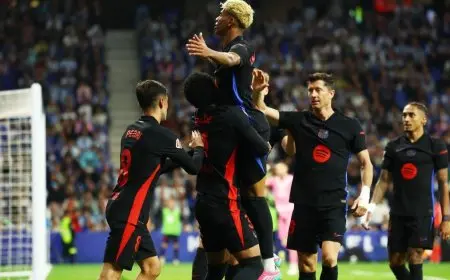 تشكيلة برشلونة المتوقعة أمام بلباو.. ثلاثي قوي والسعي نحو الهدف رقم 100