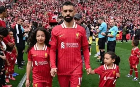 مكة وكيان يسرقان الأنظار في ليلة تتويج محمد صلاح بلقب الدوري الإنجليزي «فيديو»
