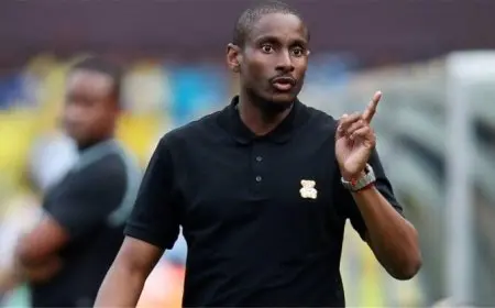 أمير هشام: الزمالك يبدأ مفاوضات مع رولاني موكوينا