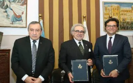 وزير الثقافة يوقع بروتوكول تعاون مع اتحاد كتاب مصر لدعم الحراك الثقافى واكتشاف المواهب