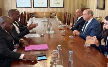 وزير الطيران المدنى يؤكد حرص مصر على مد جسور التعاون مع الأشقاء فى إفريقيا