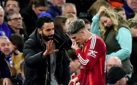 «الأفضل أن تُصلي».. كيف حسم مدرب «مان يونايتد» مصير «جارناتشو» بعد كابوس توتنهام؟