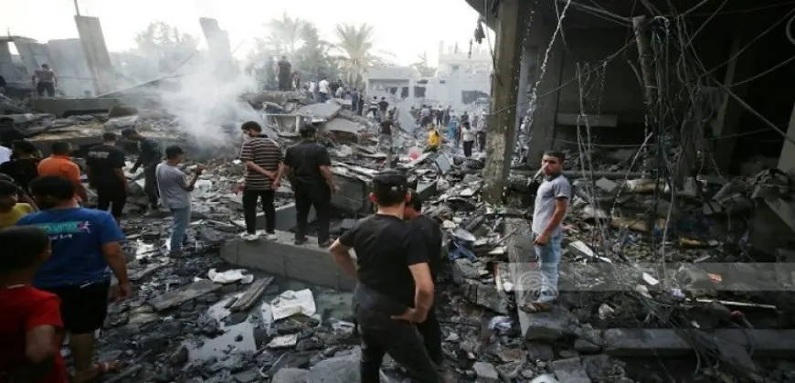 استشهاد 3 فلسطينيين بينهم طفل فى قصف مسيرات إسرائيلية دير البلح وغزة