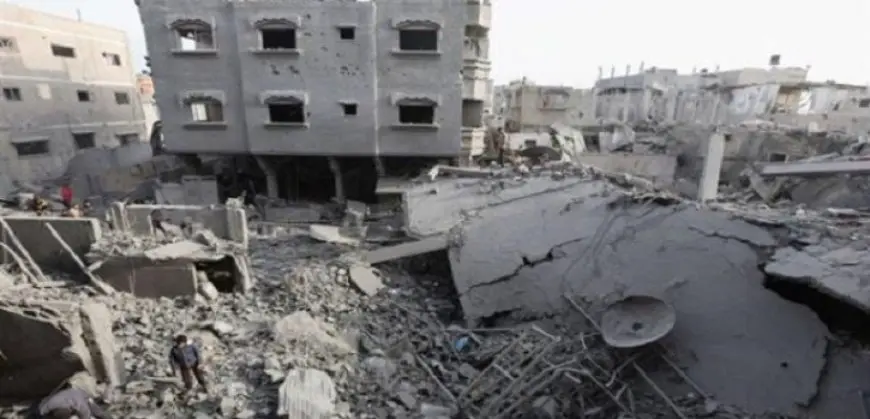استشهاد 9 فلسطينيين بينهم طفلان إثر قصف الاحتلال الإسرائيلى منزلا في جباليا ومركز خدمات في البريج