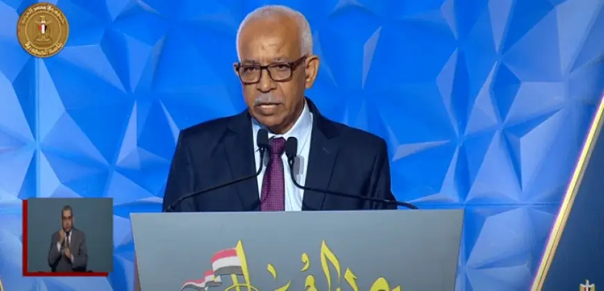 رئيس اتحاد نقابات عمال مصر يثمن جهود الرئيس السيسى فى دعم العمال وتوفير فرص عمل للشباب