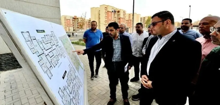وزير الإسكان يتابع تنفيذ عدد من المشروعات بمدينة العبور