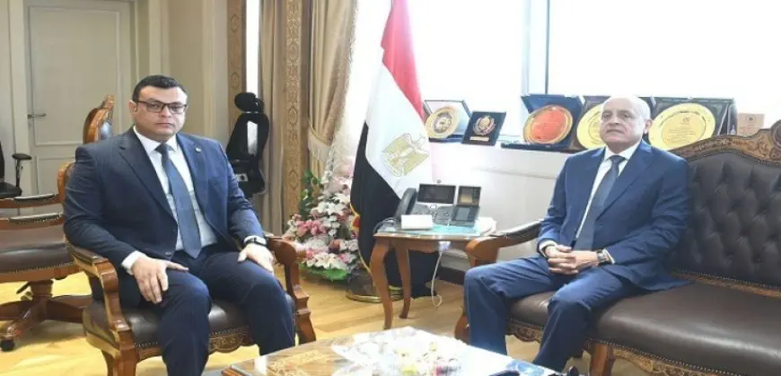 وزير الإسكان يستقبل محافظ الأقصر لمتابعة مشروعات مبادرة “حياة كريمة” بالمحافظة
