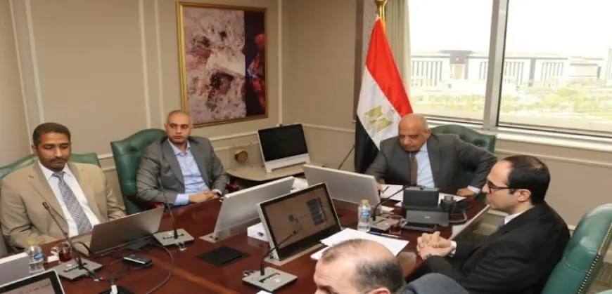 وزير الكهرباء يجتمع بمسئولى شركة “ساى شيلد” لمتابعة مجريات تشغيل منظومة الشحن الموحد