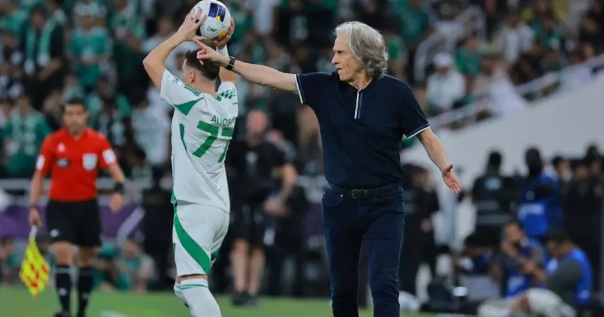 عدوى الإقالة تضرب جميع الأندية العربية قبل المونديال.. فهل ستصل لريال مدريد؟