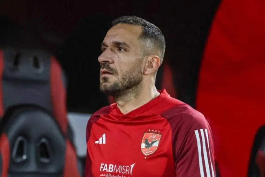 الأهلي يرسل خطابًا لاتحاد الكرة لتسجيل علي معلول في قائمة كأس العالم للأندية