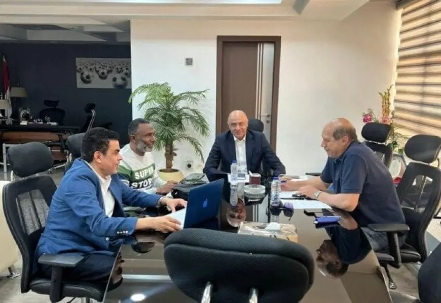 درويش ونبيل يجتمعان مع الكأس استعدادًا لكأس العالم