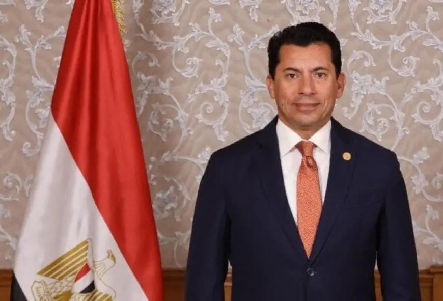 وزير الرياضة يهنئ عمرو حسين بفوزه برئاسة الاتحادين العربي والإفريقي لكرة السرعة