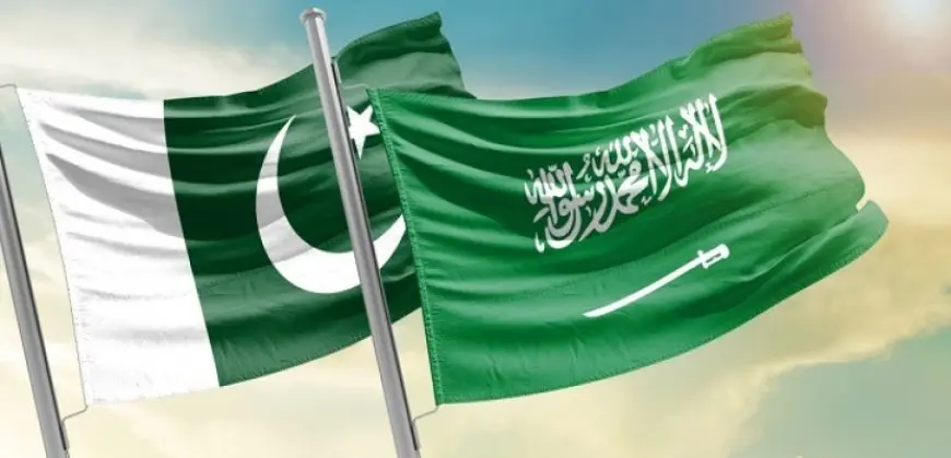 وزير خارجية باكستان يبحث هاتفيا مع نظيره السعودى تطورات الوضع الحالى فى المنطقة