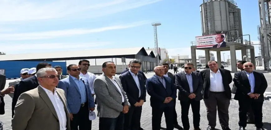 رئيس الوزراء يشهد افتتاح محطة الصب الجاف “أقماح” بميناء غرب بورسعيد