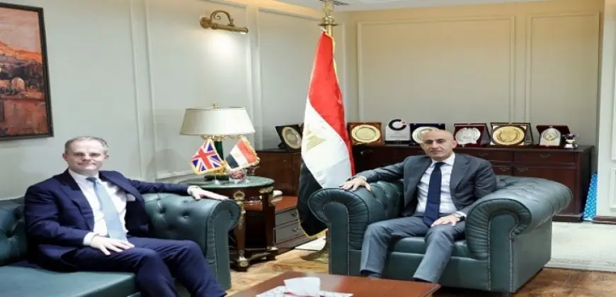 وزير التعليم و السفير البريطانى يبحثان التعاون فى المشروعات التعليمية المشتركة