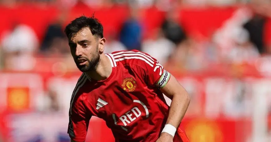 فرنانديز “يستهجن” يونايتد: لا يمكن الاكتفاء بالتركيز على الدوري الأوروبي