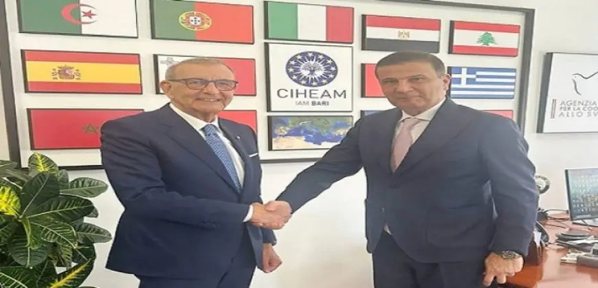 وزير الزراعة يبحث مع مدير “سيام بارى” تعزيز التعاون فى مجال البحث العلمى الزراعى