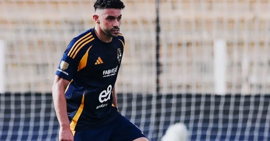 “جماهير الأهلي تحتفل بالمدافع ياسر إبراهيم بعد إنقاذ الدوري”